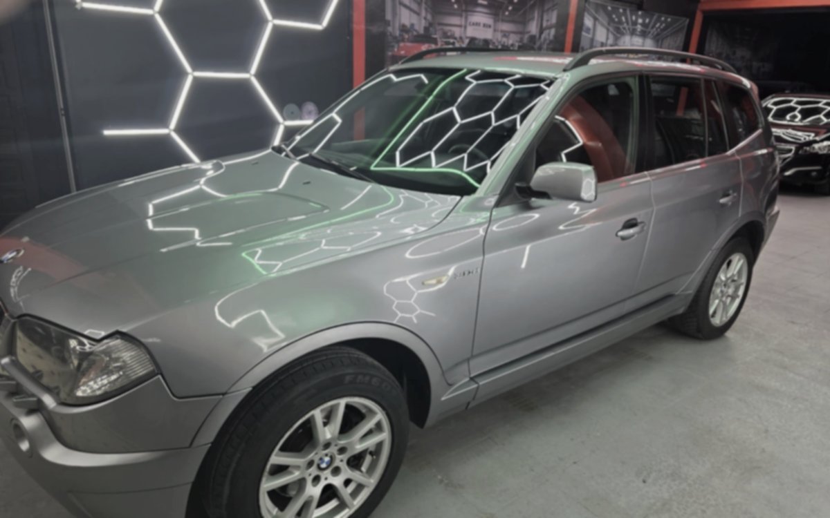 Coche antes del detailing